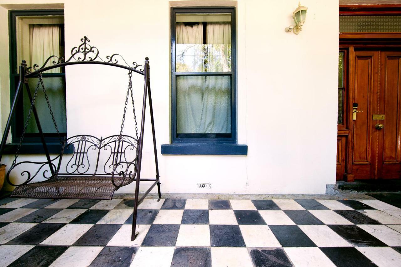 The Nunnery Accommodation Melbourne City Exterior foto