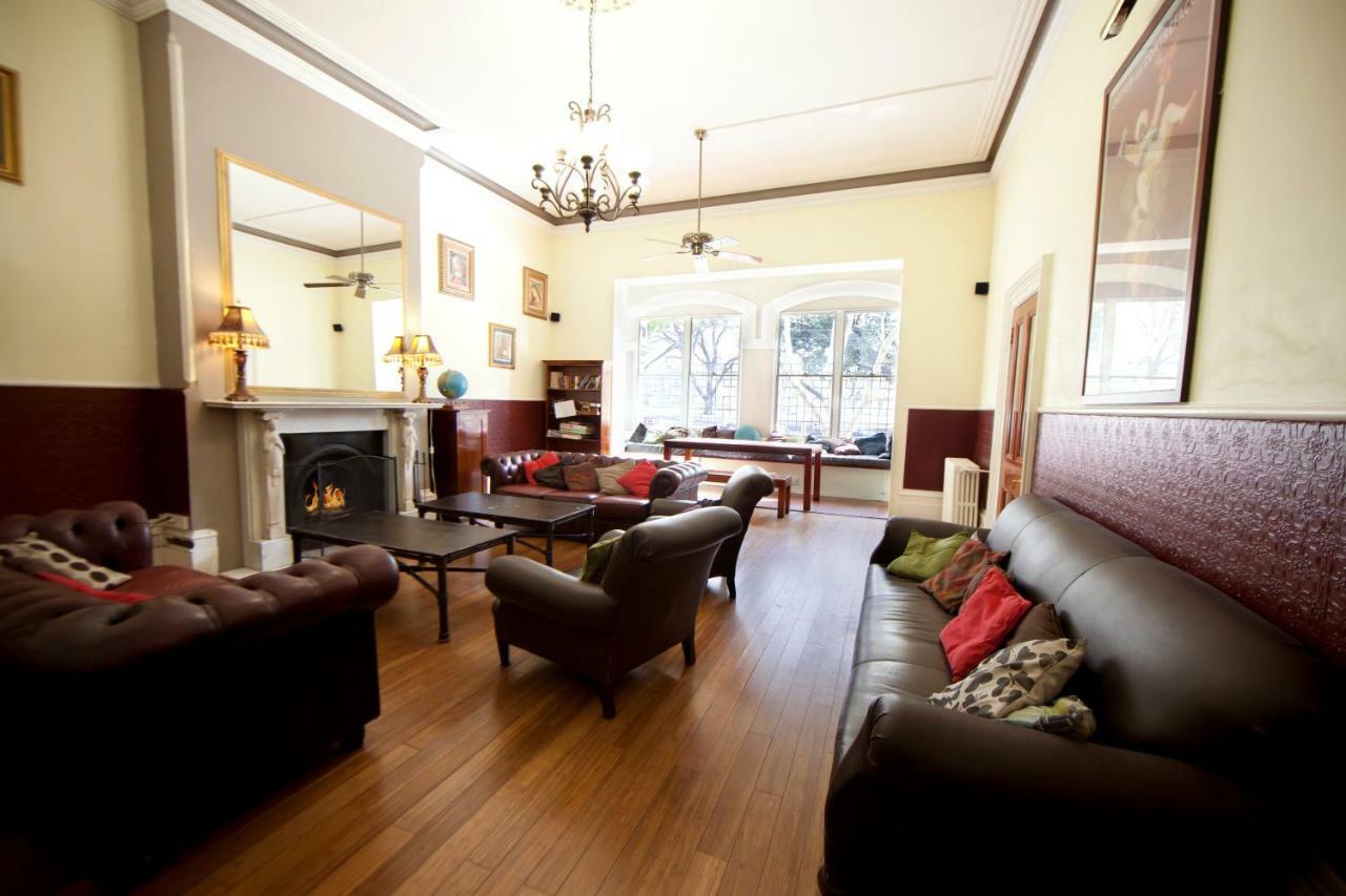 The Nunnery Accommodation Melbourne City Exterior foto